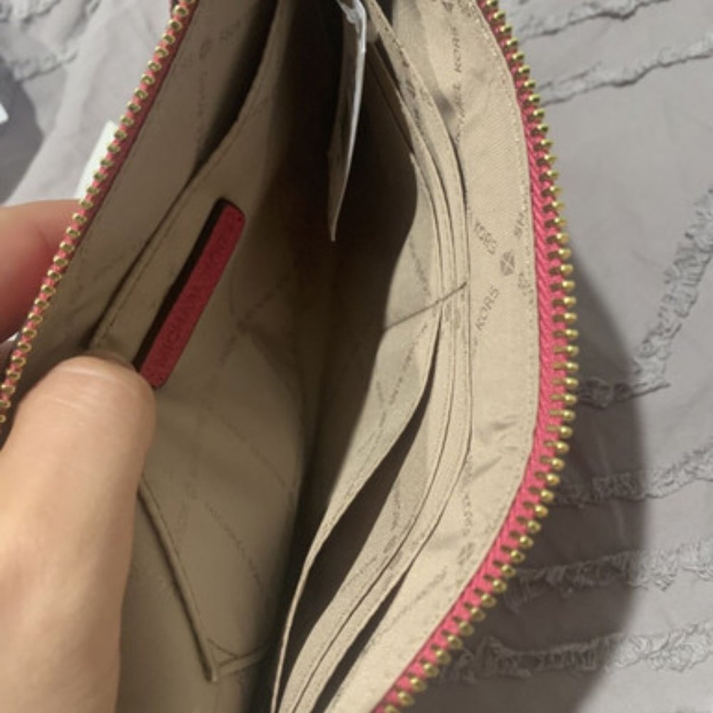 🌟 MICHAEL KORS Jet Set Large Zip Clutch Wristlet - Leather, Model D1191 🌟 - Picture 2 of 6